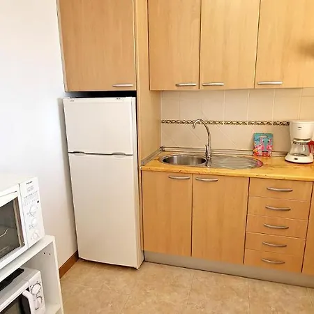 Flat Blue Ocean, Beachfront, Sea View, 1 Bedroom, Livingroom, Fast Internet *