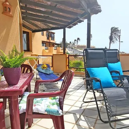 Apartment Flat Blue Ocean, Beachfront, Sea View, 1 Bedroom, Livingroom, Fast Internet *