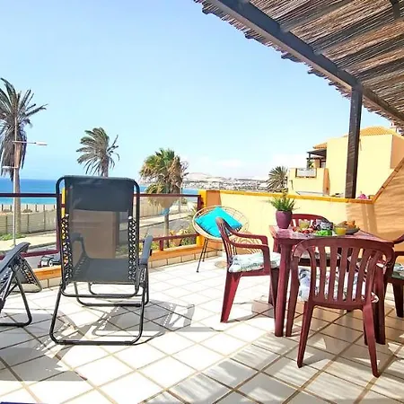 Flat Blue Ocean, Beachfront, Sea View, 1 Bedroom, Livingroom, Fast Internet