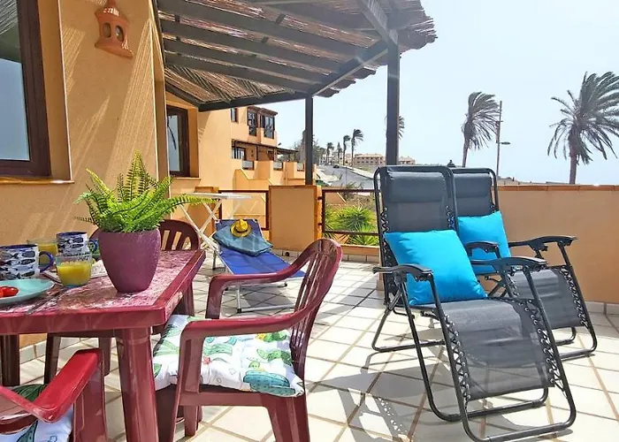 아파트 Flat Blue Ocean, Beachfront, Sea View, 1 Bedroom, Livingroom, Fast Internet *