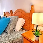 Flat Blue Ocean, Beachfront, Sea View, 1 Bedroom, Livingroom, Fast Internet アパート *