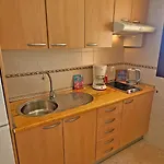 アパート Flat Blue Ocean, Beachfront, Sea View, 1 Bedroom, Livingroom, Fast Internet *